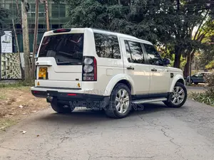 Land Rover Lr4 Base 4x4 2016 White