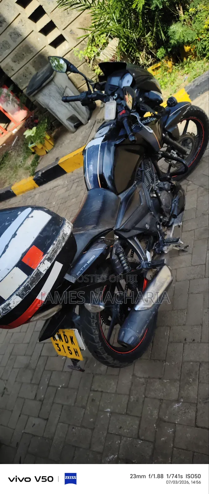 TVS Apache 160 4V 2021 Blue
