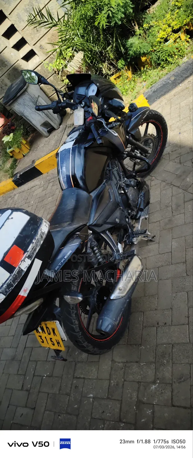 TVS Apache 160 4V 2021 Blue