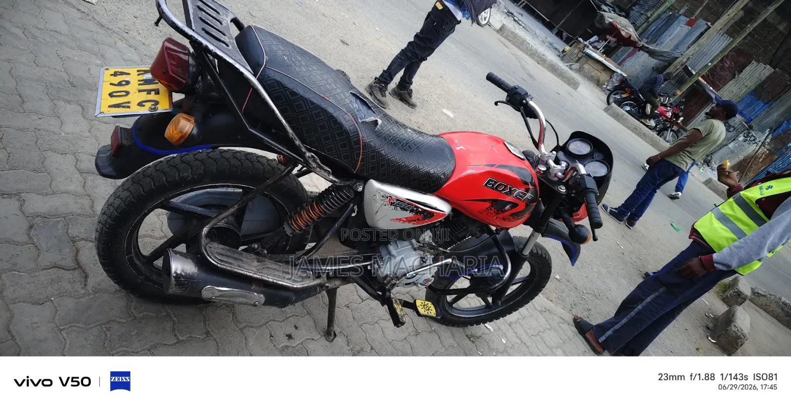 Bajaj Boxer 150 UG 2022 Red