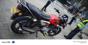 Bajaj Boxer 150 UG 2022 Red