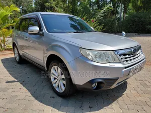 Subaru Forester 2011 Silver