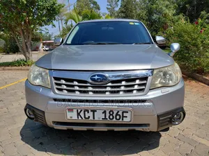 Subaru Forester 2011 Silver