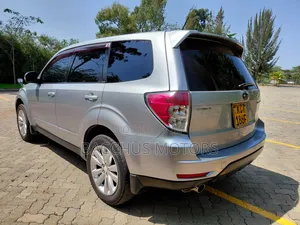 Subaru Forester 2011 Silver