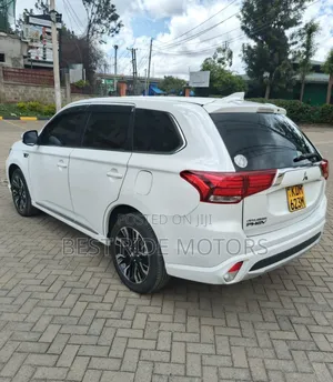 Mitsubishi Outlander 2.0 PHEV AWD 2016 White
