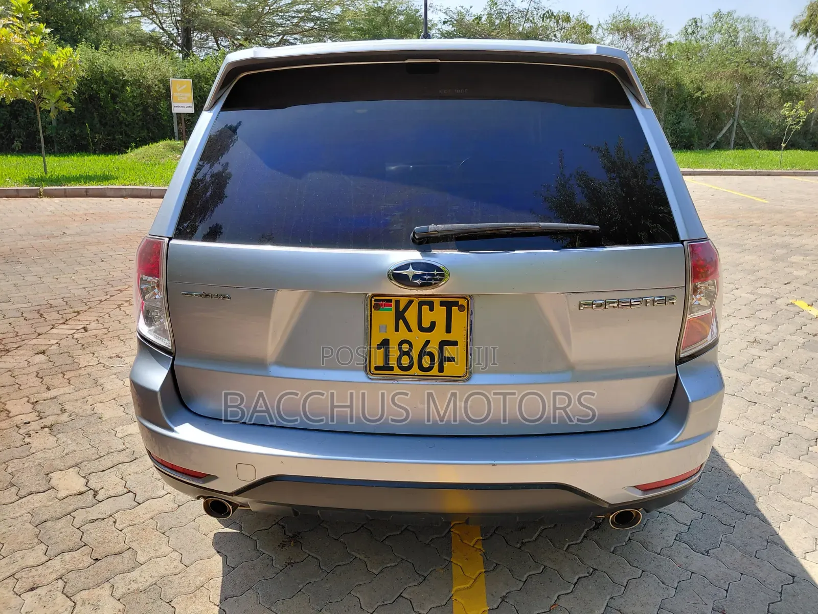 Subaru Forester 2011 Silver