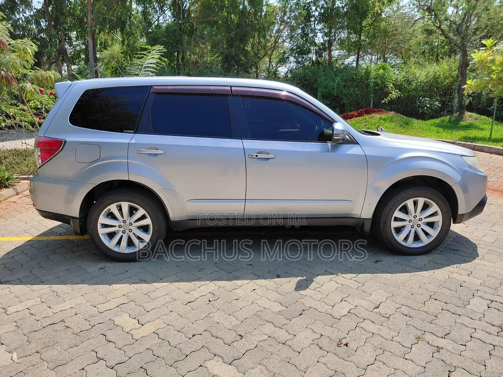 Subaru Forester 2011 Silver