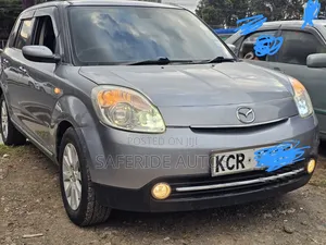 Mazda Verisa 2011 Silver