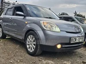 Mazda Verisa 2011 Silver