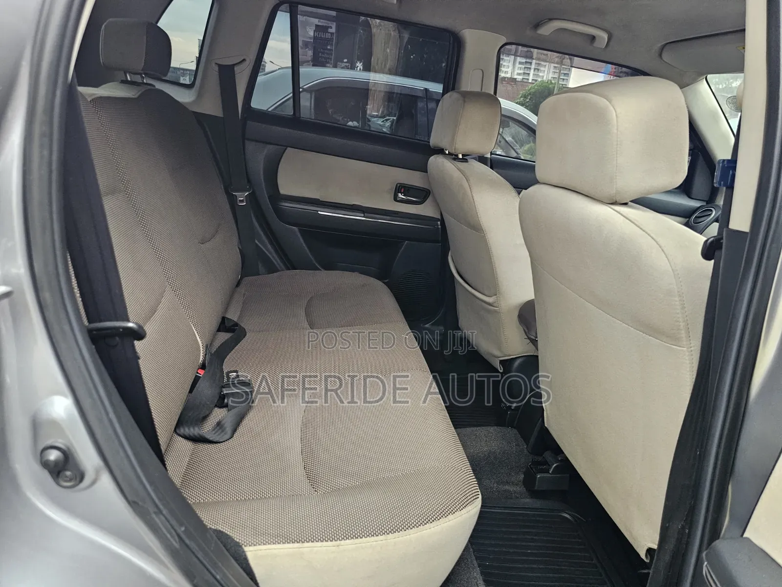 Mazda Verisa 2011 Silver