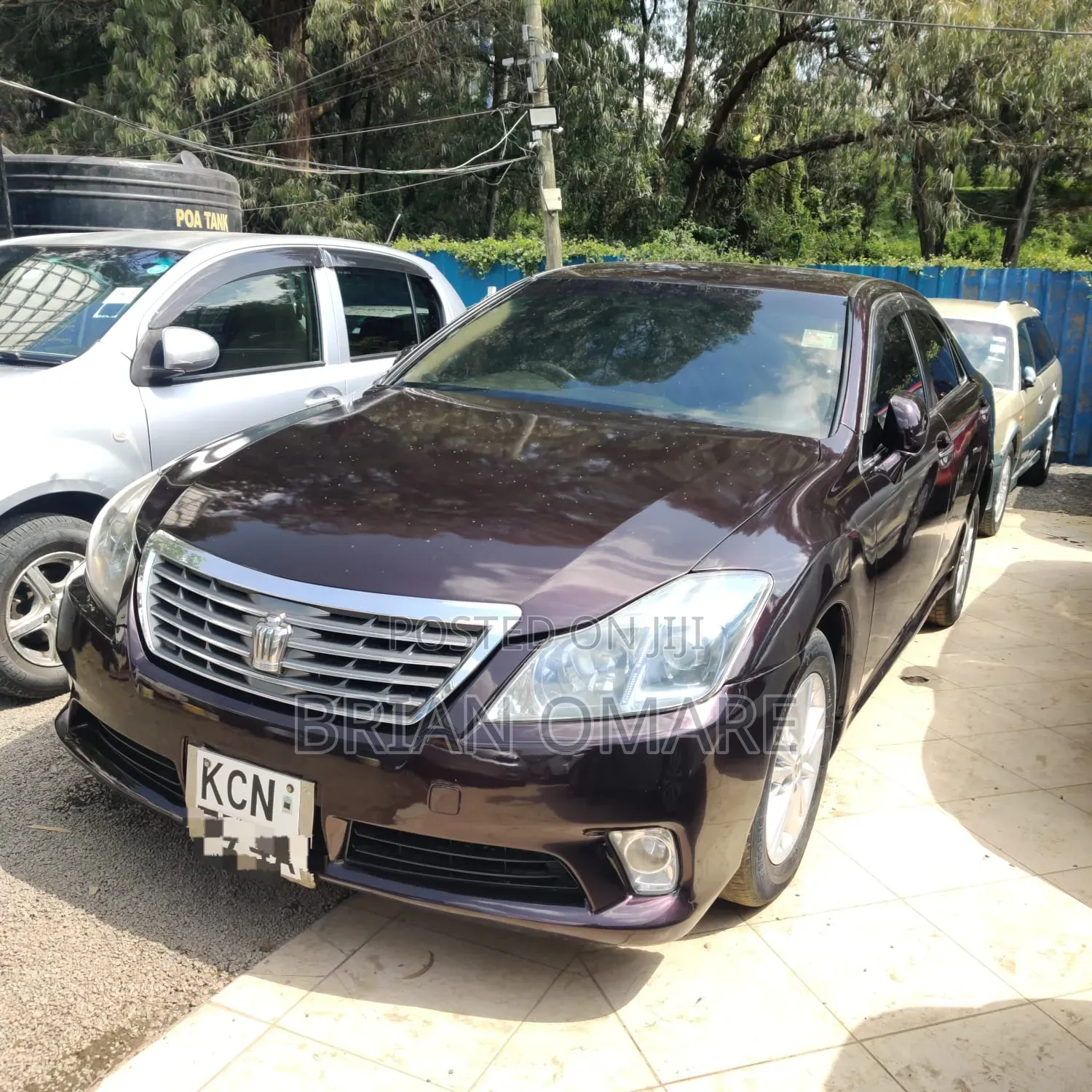 Toyota Crown 2013 Maroon