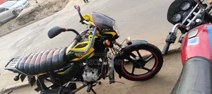 Bajaj Boxer 150 UG 2023 Gray