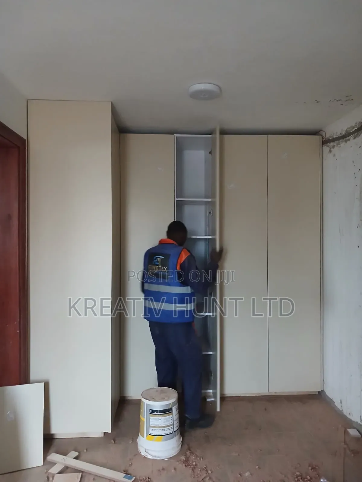 Wardrope Fitout