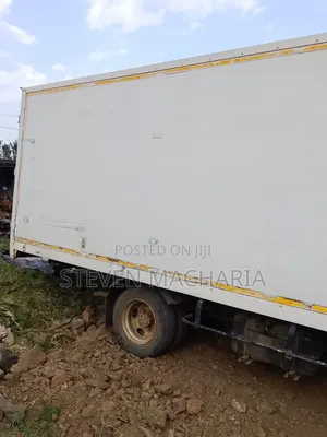 Tata 4tonner.