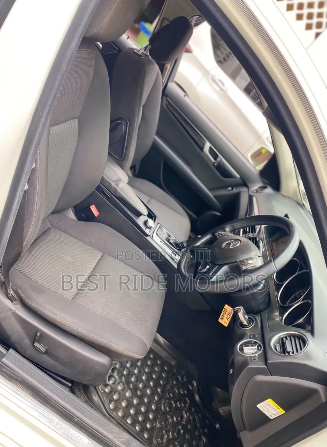 Mercedes-Benz C200 2012 White