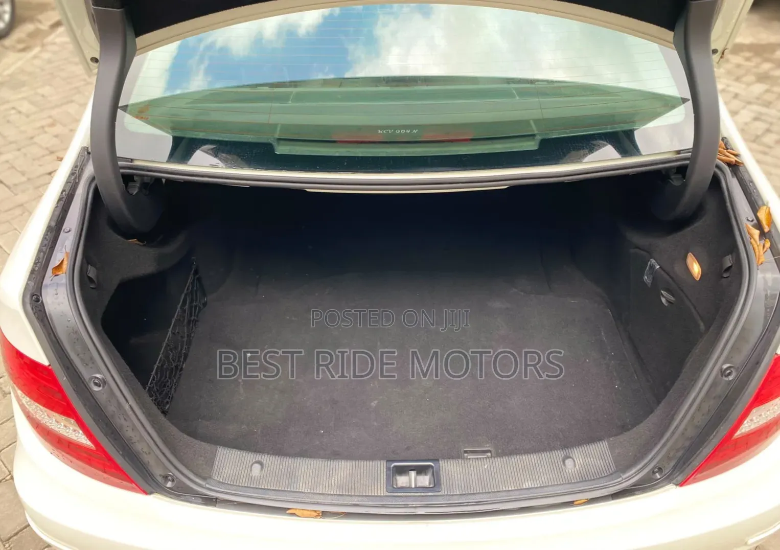 Mercedes-Benz C200 2012 White