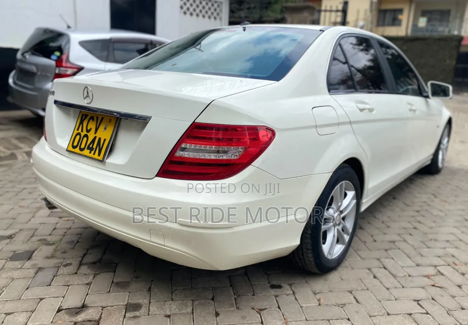 Mercedes-Benz C200 2012 White