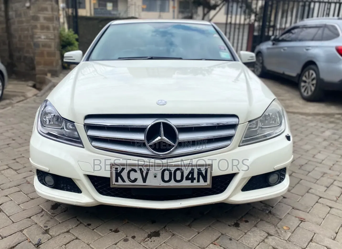 Mercedes-Benz C200 2012 White