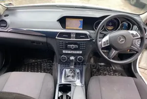 Mercedes-Benz C200 2012 White