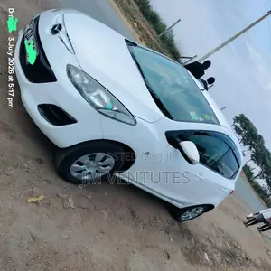 Mazda Axela 2013 White