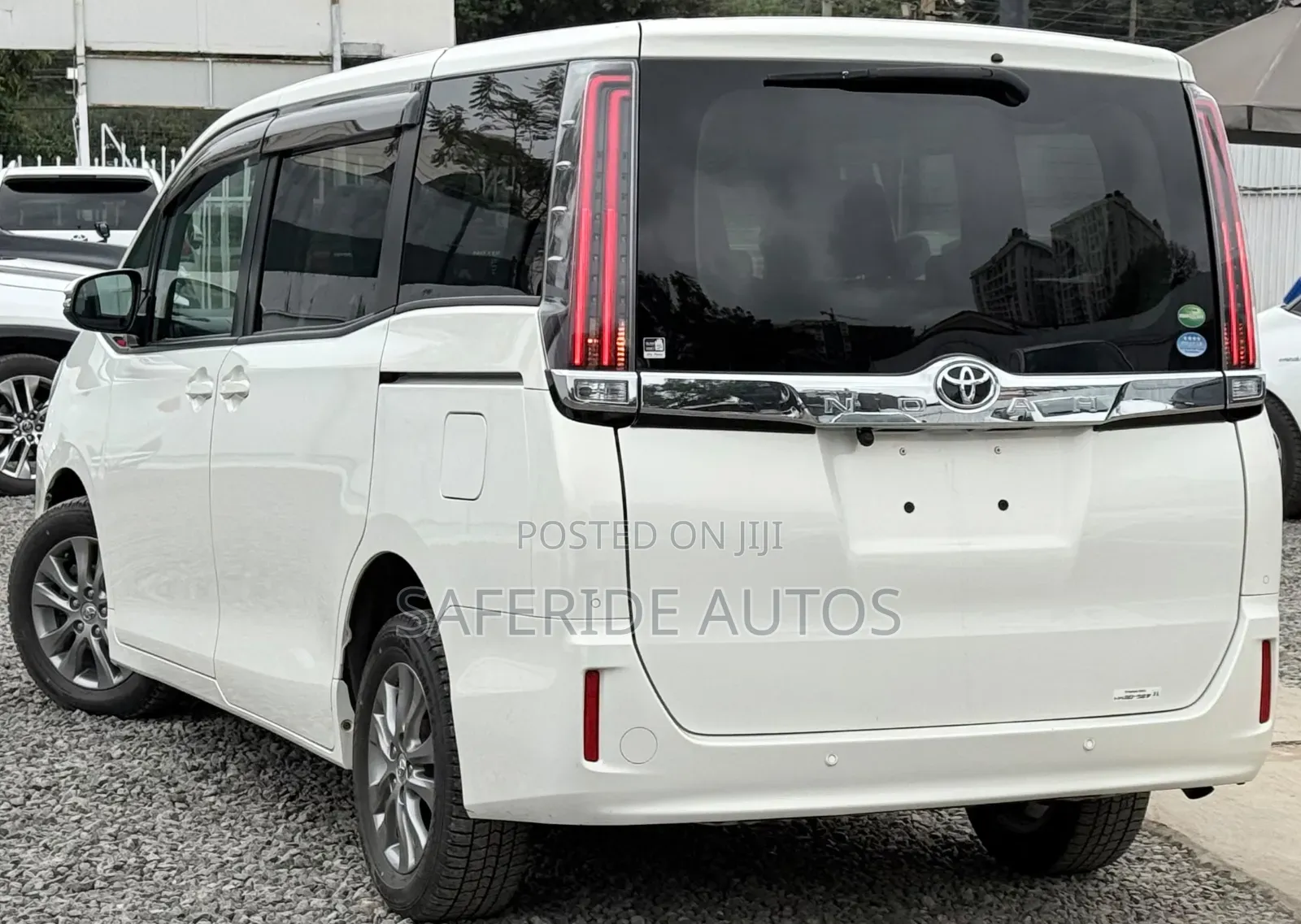 Toyota Noah 2019 White