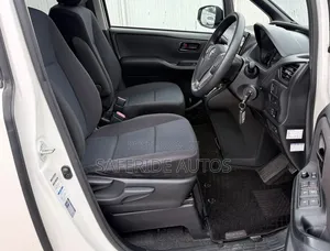 Toyota Noah 2019 White