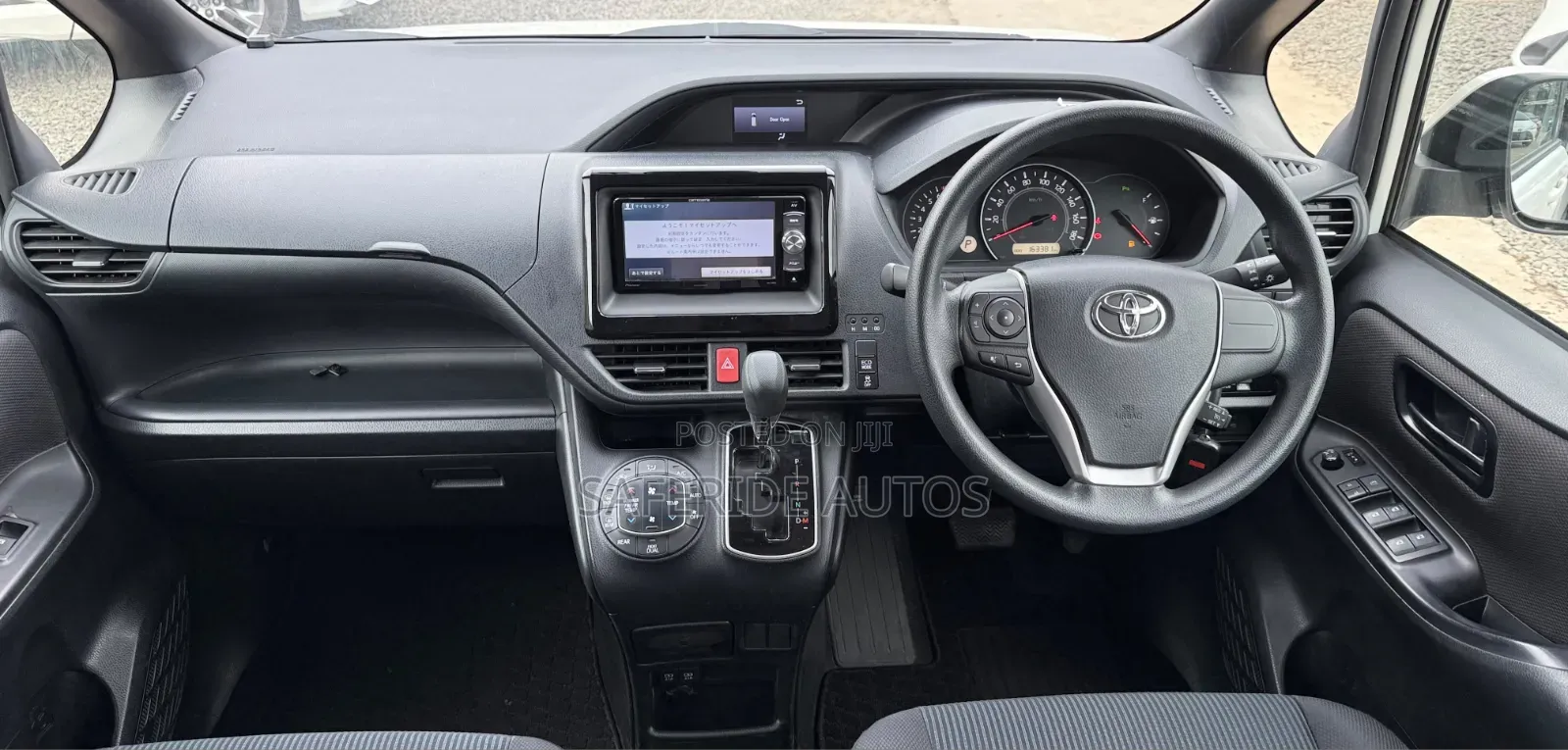 Toyota Noah 2019 White