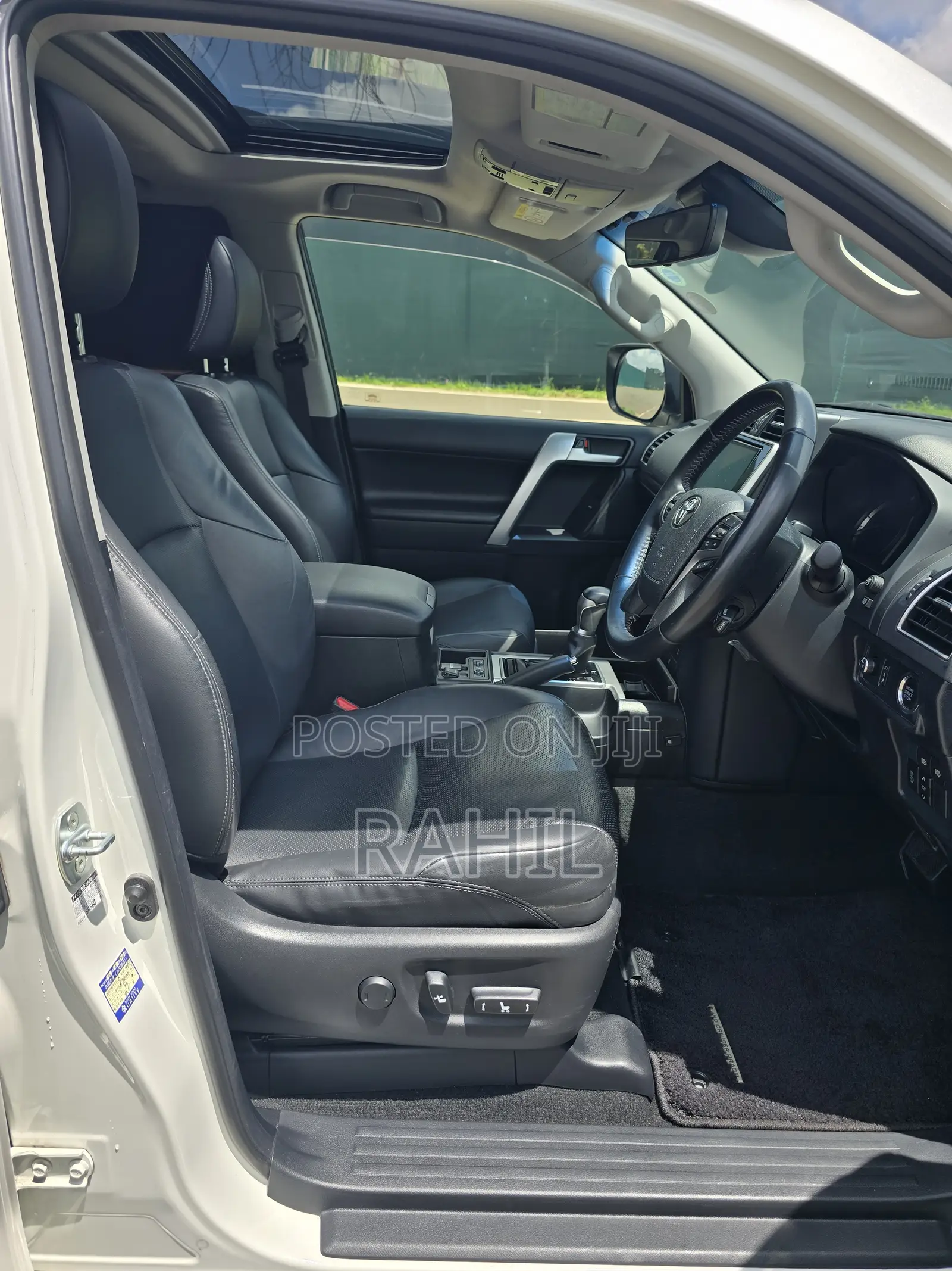 Toyota Land Cruiser Prado 2.8 2019 White