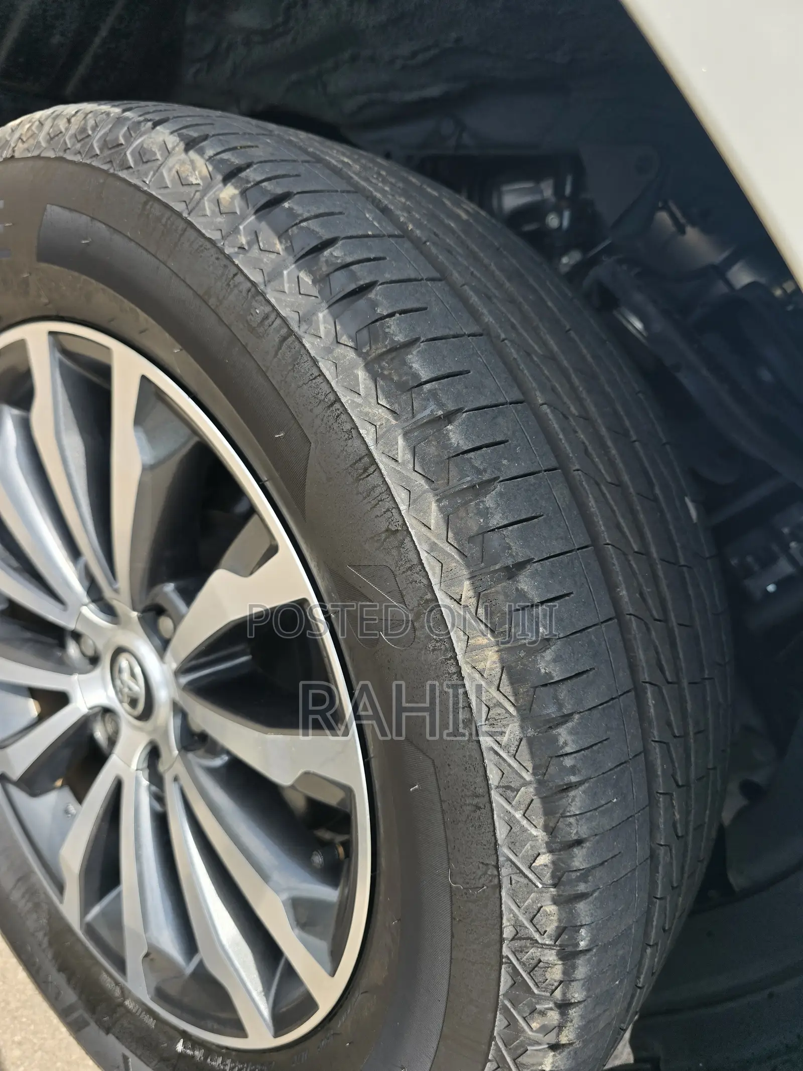 Toyota Land Cruiser Prado 2.8 2019 White