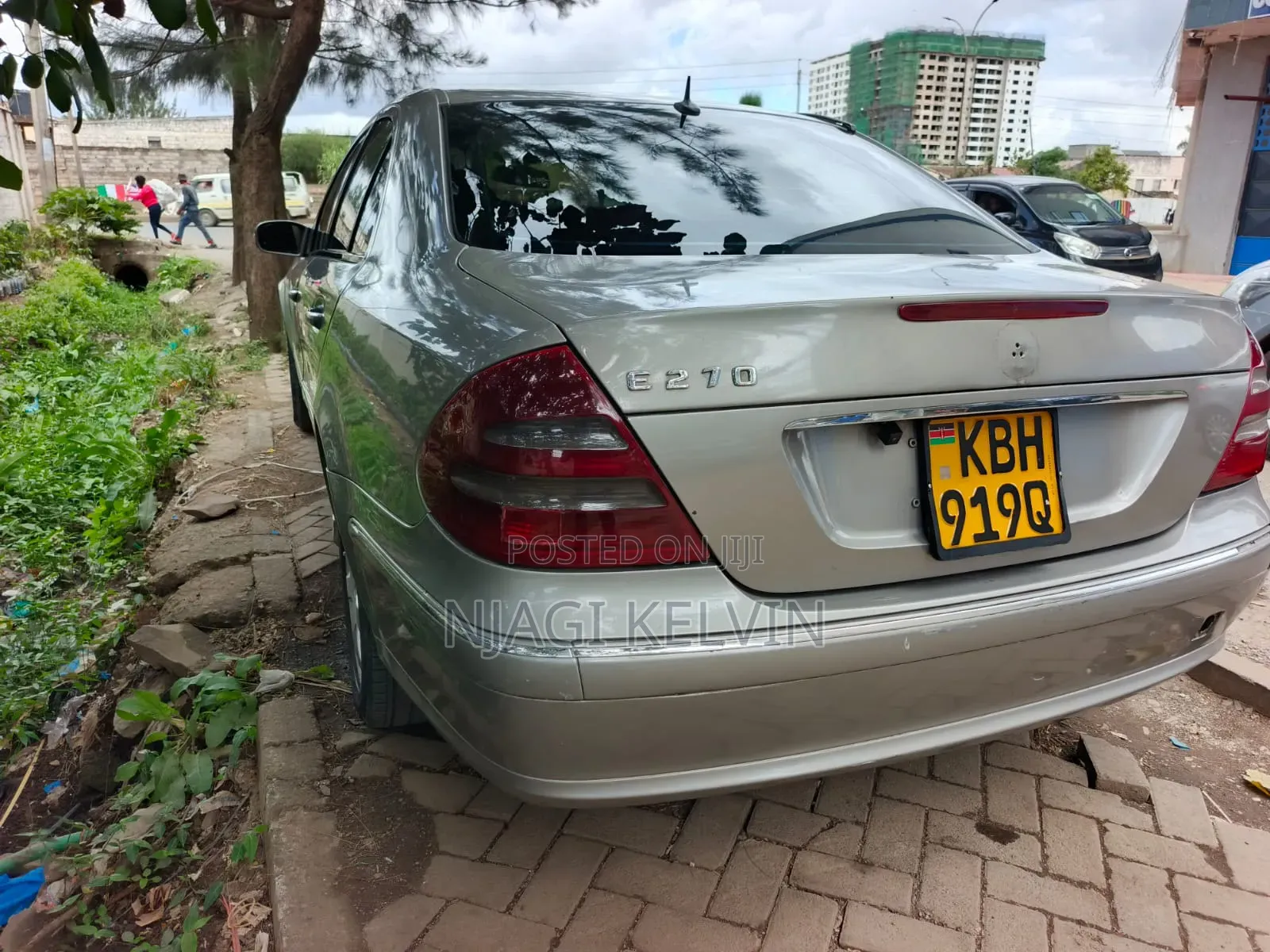 Mercedes-Benz E270 2004 Gray