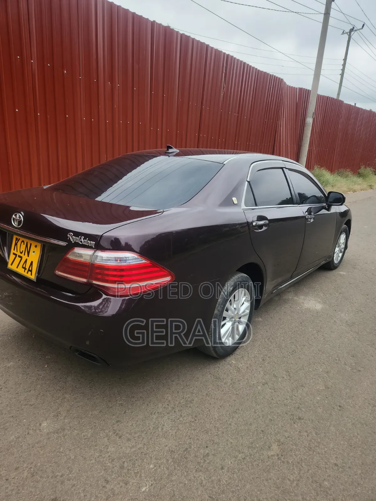 Toyota Crown 2010 Red