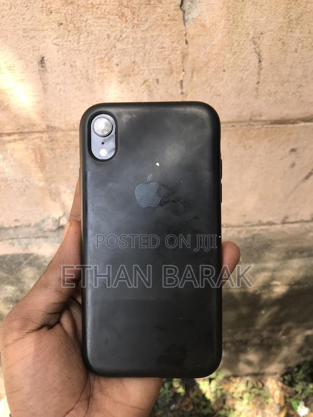 Apple iPhone XR 64 GB Black - thumbnail 2
