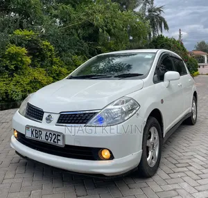 Nissan Tiida 2004 White