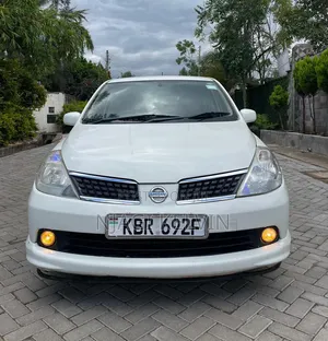 Nissan Tiida 2004 White