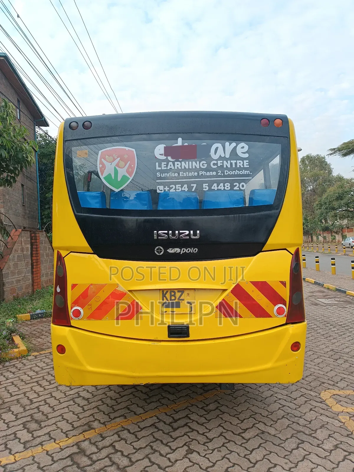 Isuzu NQR 2014 Yellow