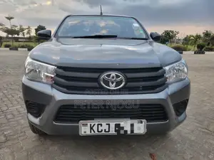 Toyota Hilux 2016 Gray