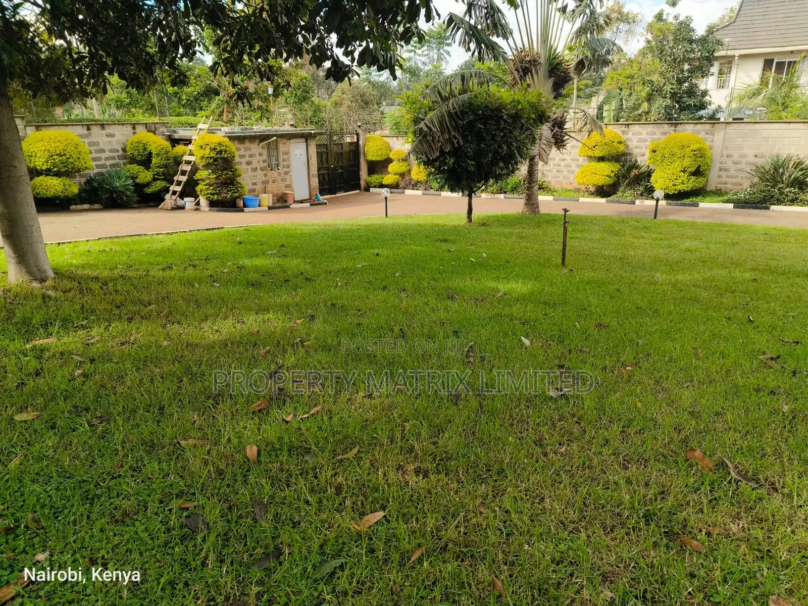 4bdrm Maisonette in Thome 5 for sale