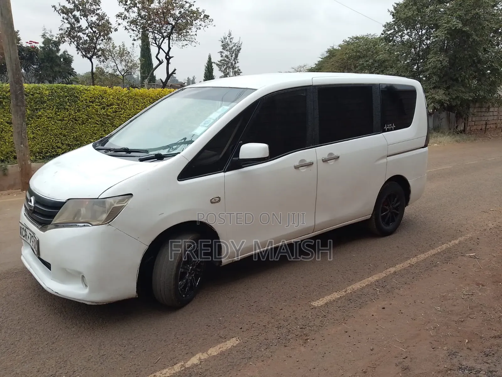 Nissan Serena 2011 White