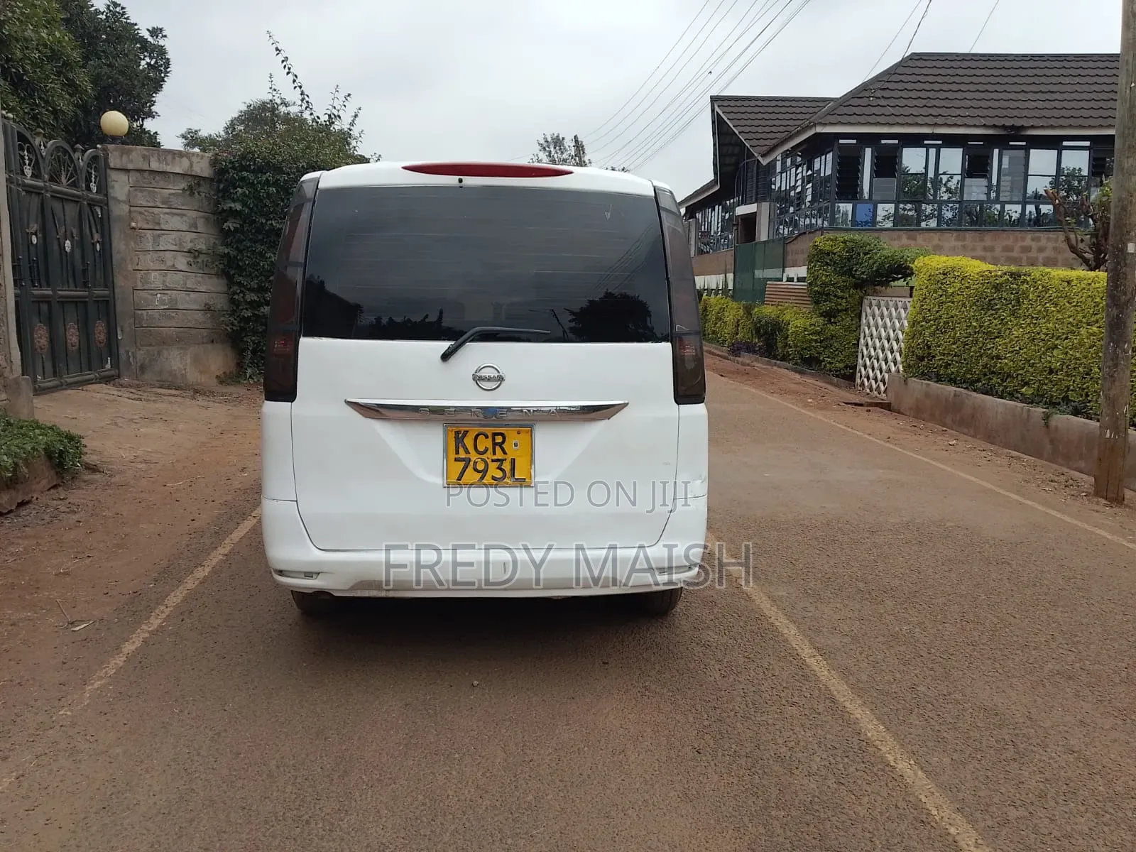 Nissan Serena 2011 White