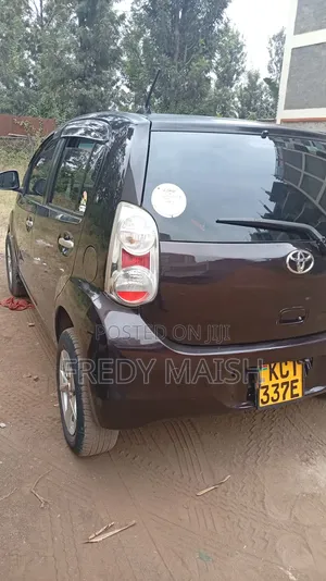 Toyota Passo 2011 Black
