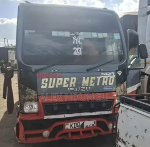 Isuzu NQR 2023 Orange