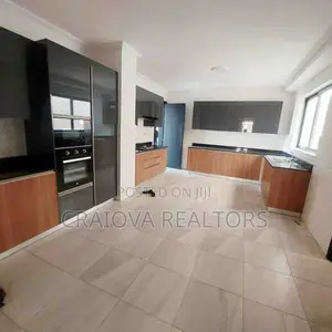 5bdrm Duplex in Kileleshwa for sale