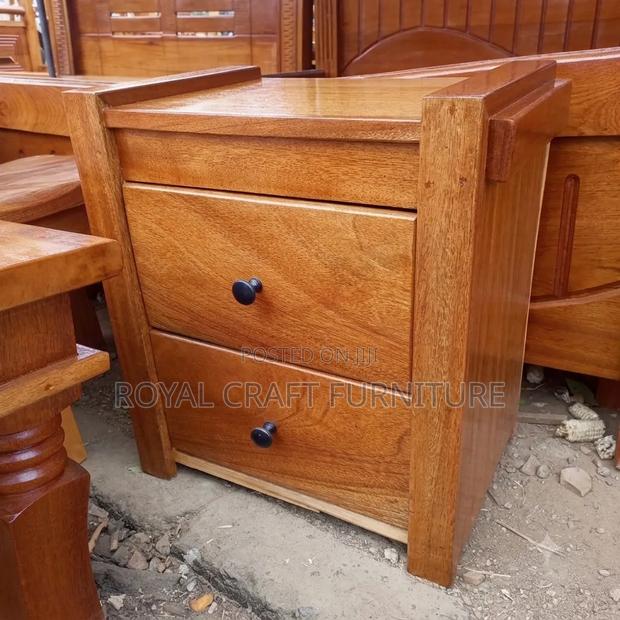Stylish 2-drawer Mahogany Bedside Cabinet - Solid Wood