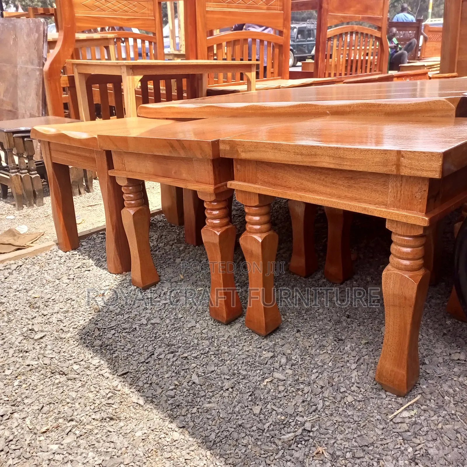 Elegant Coffee Table Set With 4 Stools – Modern Durable