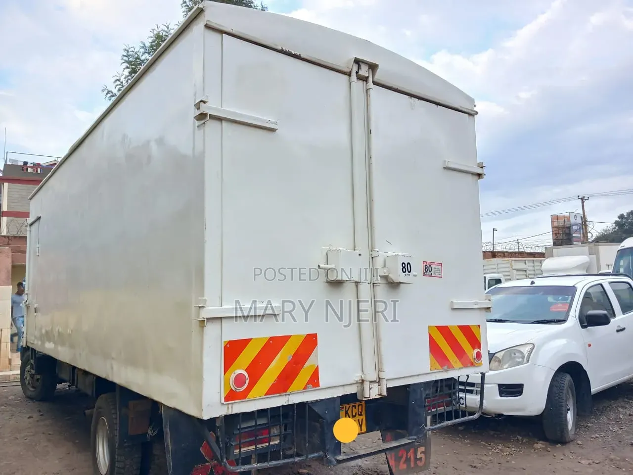Mitsubishi Fh215 Truck,2017 White