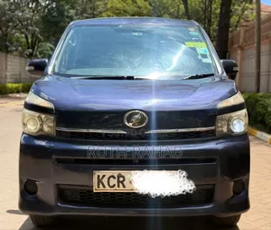 Toyota Voxy 2011 Blue