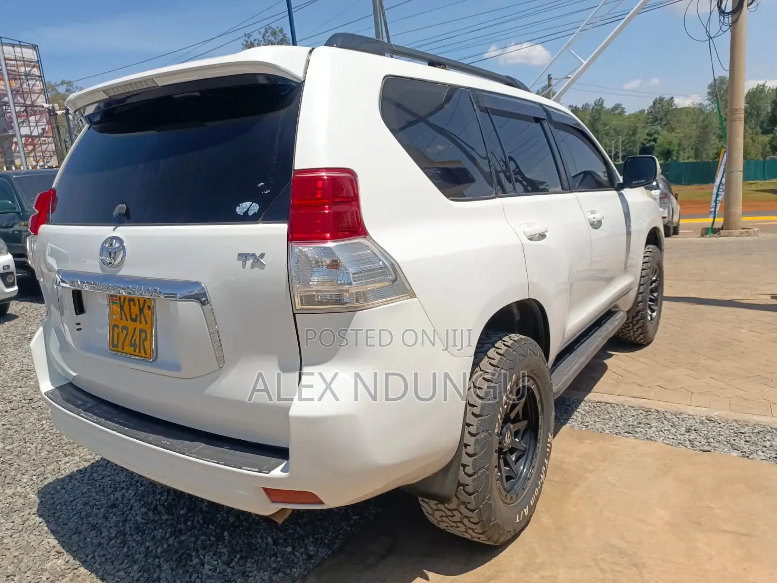 Toyota Land Cruiser Prado 2010 White