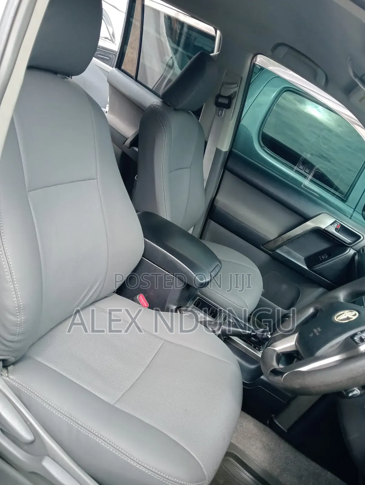 Toyota Land Cruiser Prado 2010 White