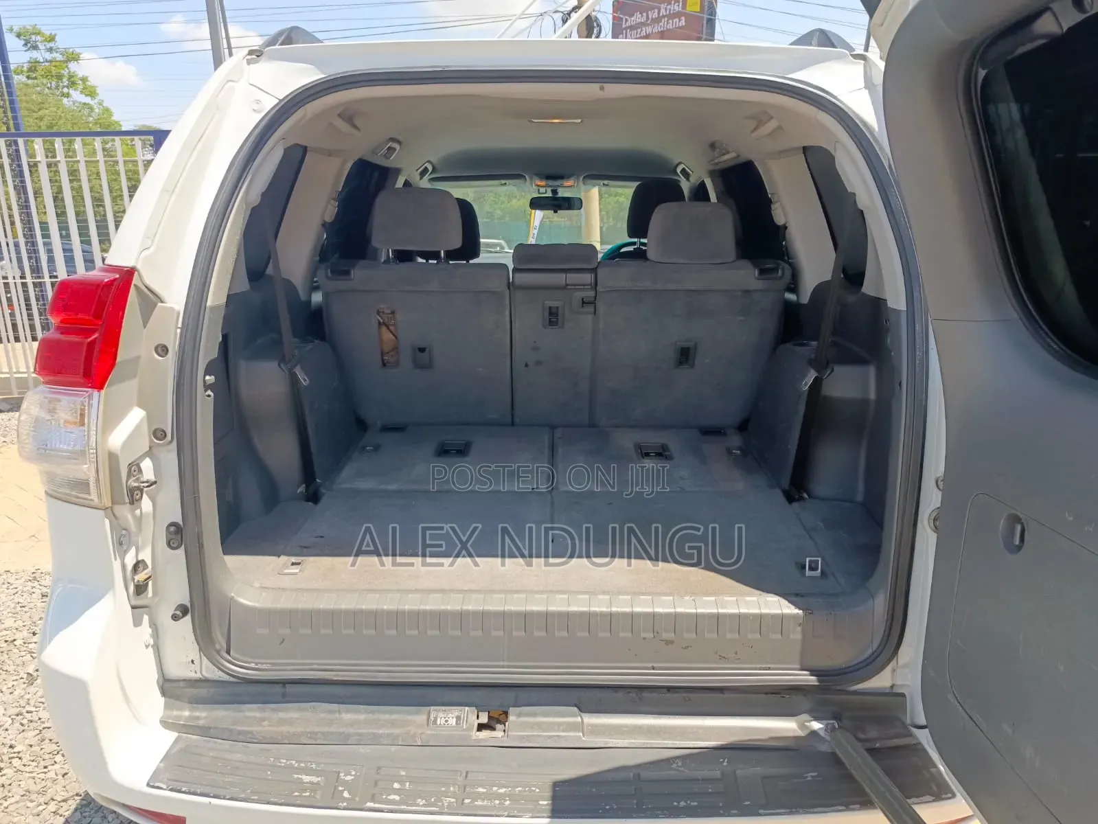 Toyota Land Cruiser Prado 2010 White