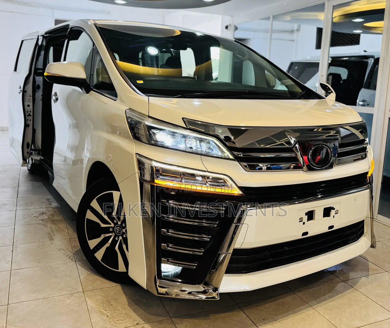 Toyota Vellfire 2020 White